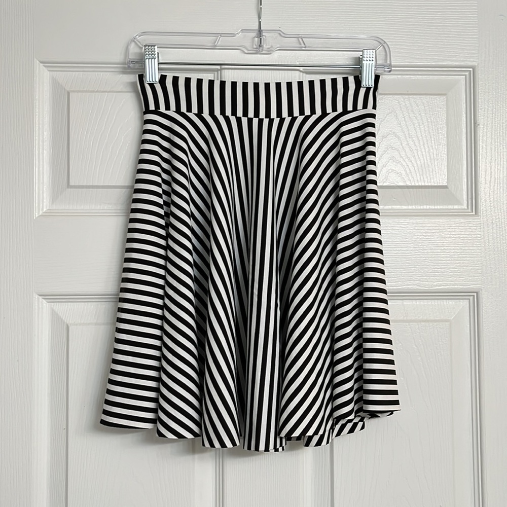 Fun and flirty skirt with elastic waist band.